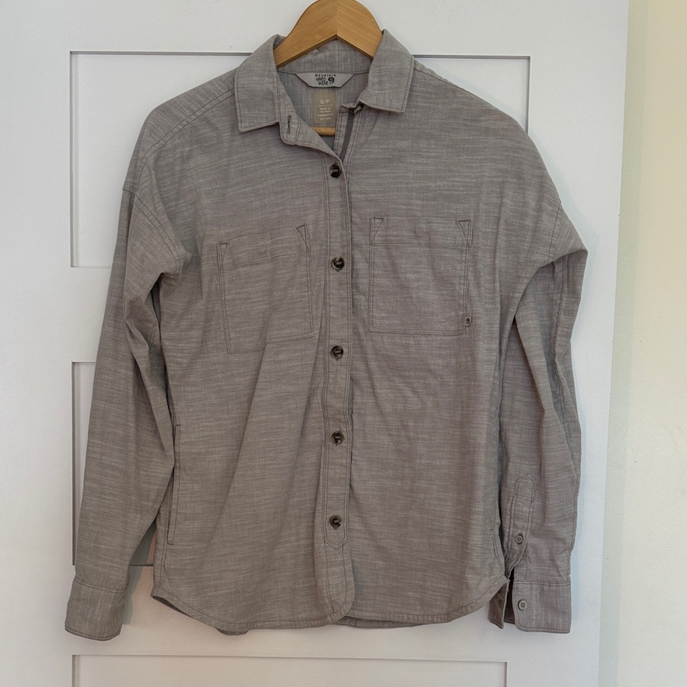 Mountain Hardwear Gray Button Down Shirt